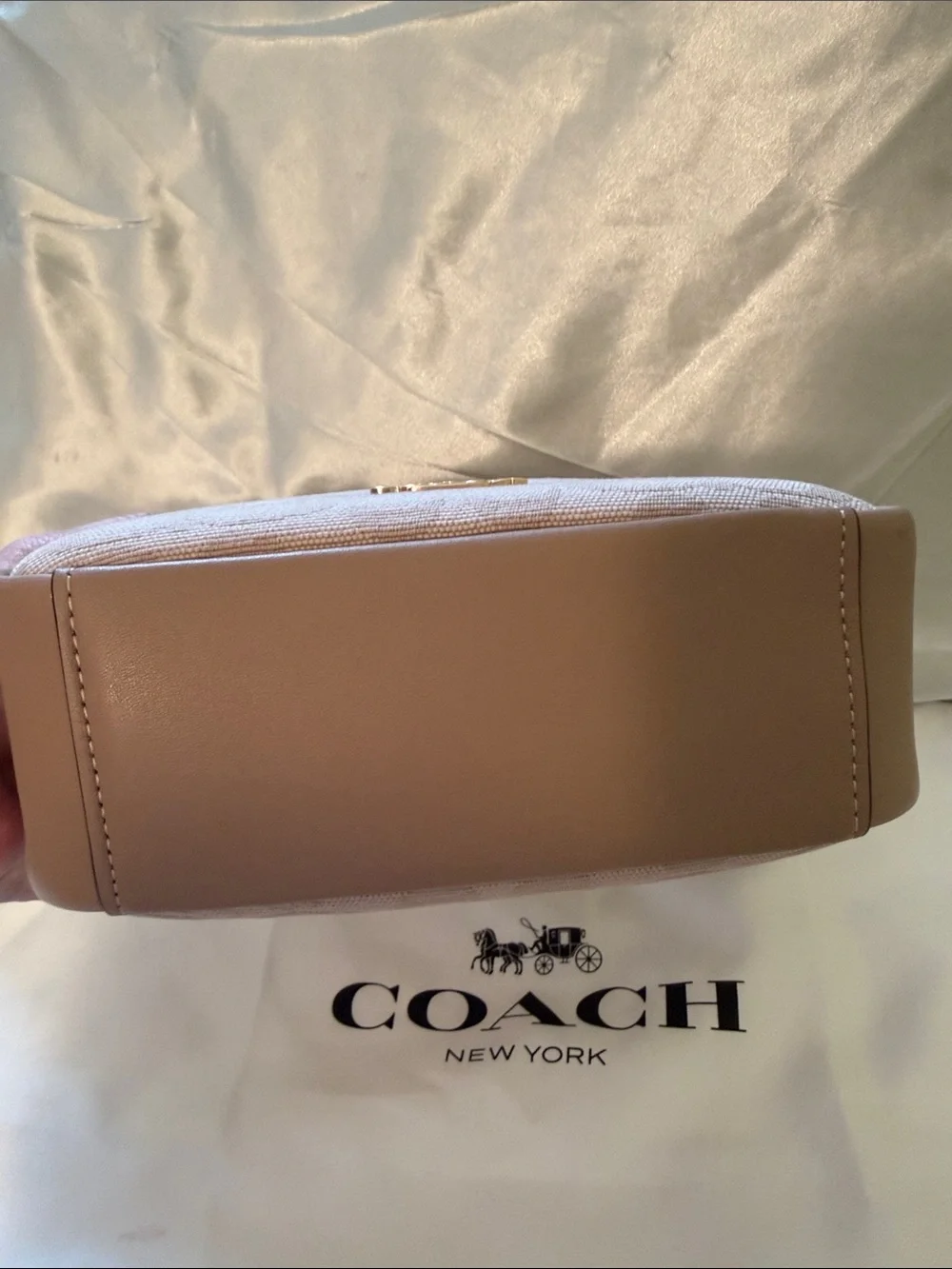 🤎Coach NWT Small Hadley Mini Crossbody in Signature Beige Jacquard Gold Hardware